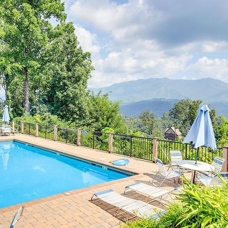 Pet-Friendly Gatlinburg Retreat With Hot Tub! Villa Buitenkant foto