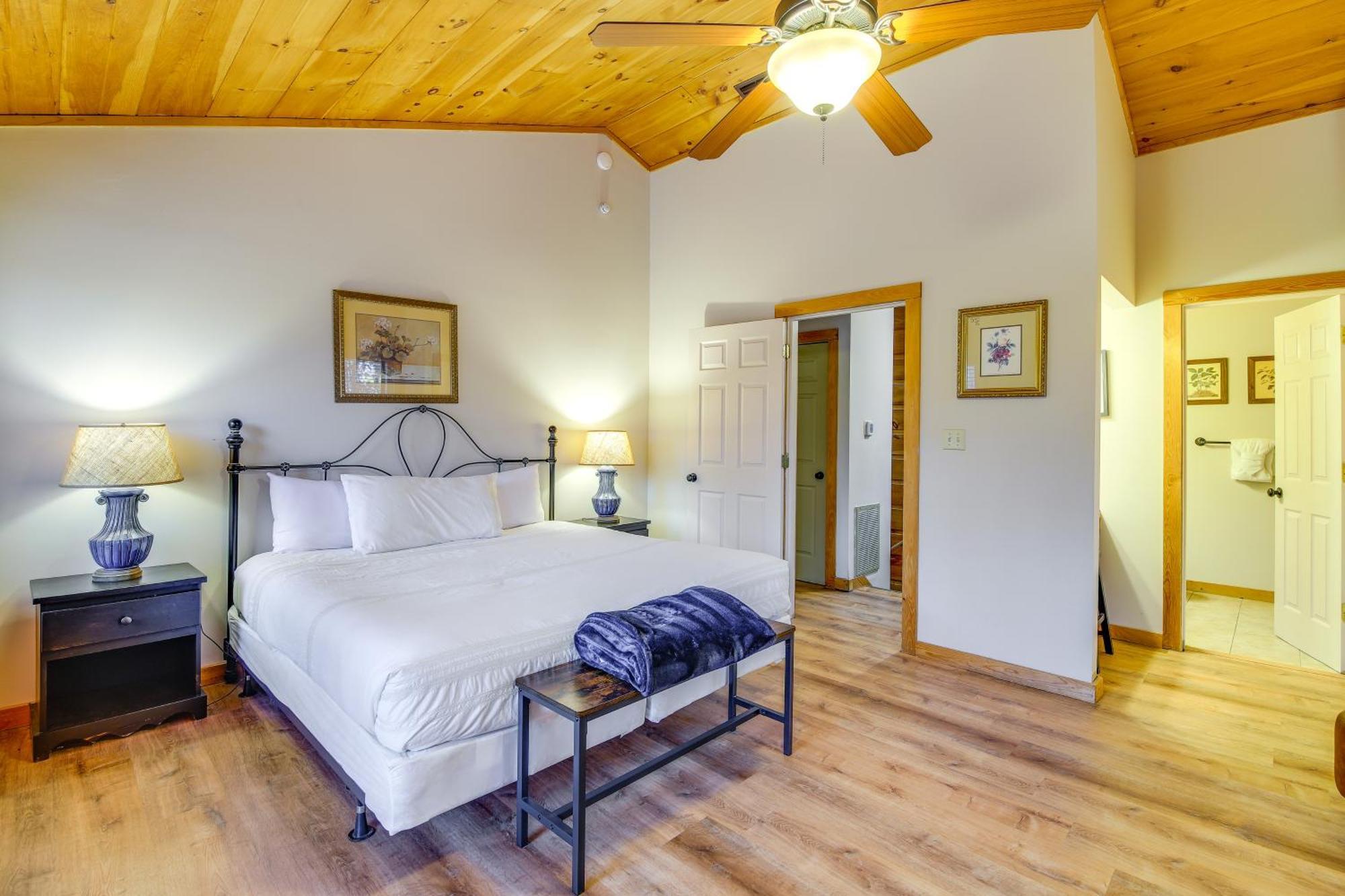 Pet-Friendly Gatlinburg Retreat With Hot Tub! Villa Buitenkant foto