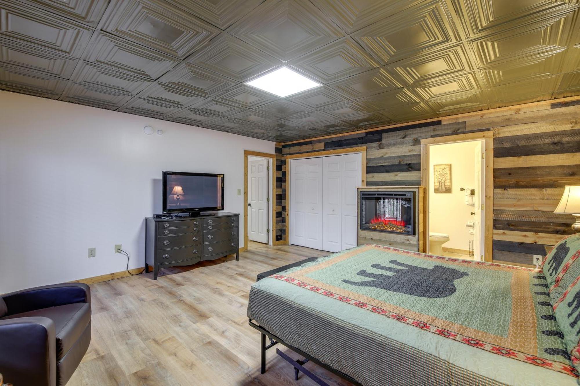 Pet-Friendly Gatlinburg Retreat With Hot Tub! Villa Buitenkant foto