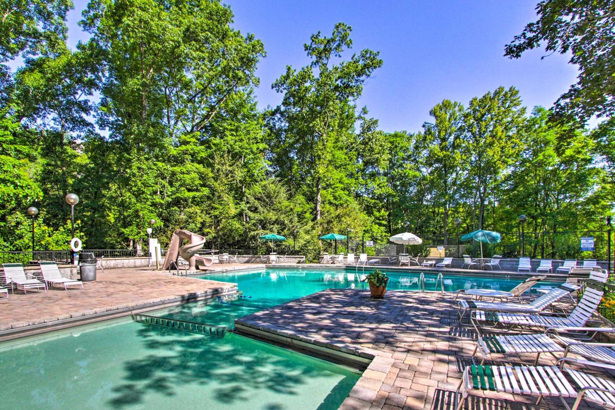 Pet-Friendly Gatlinburg Retreat With Hot Tub! Villa Buitenkant foto