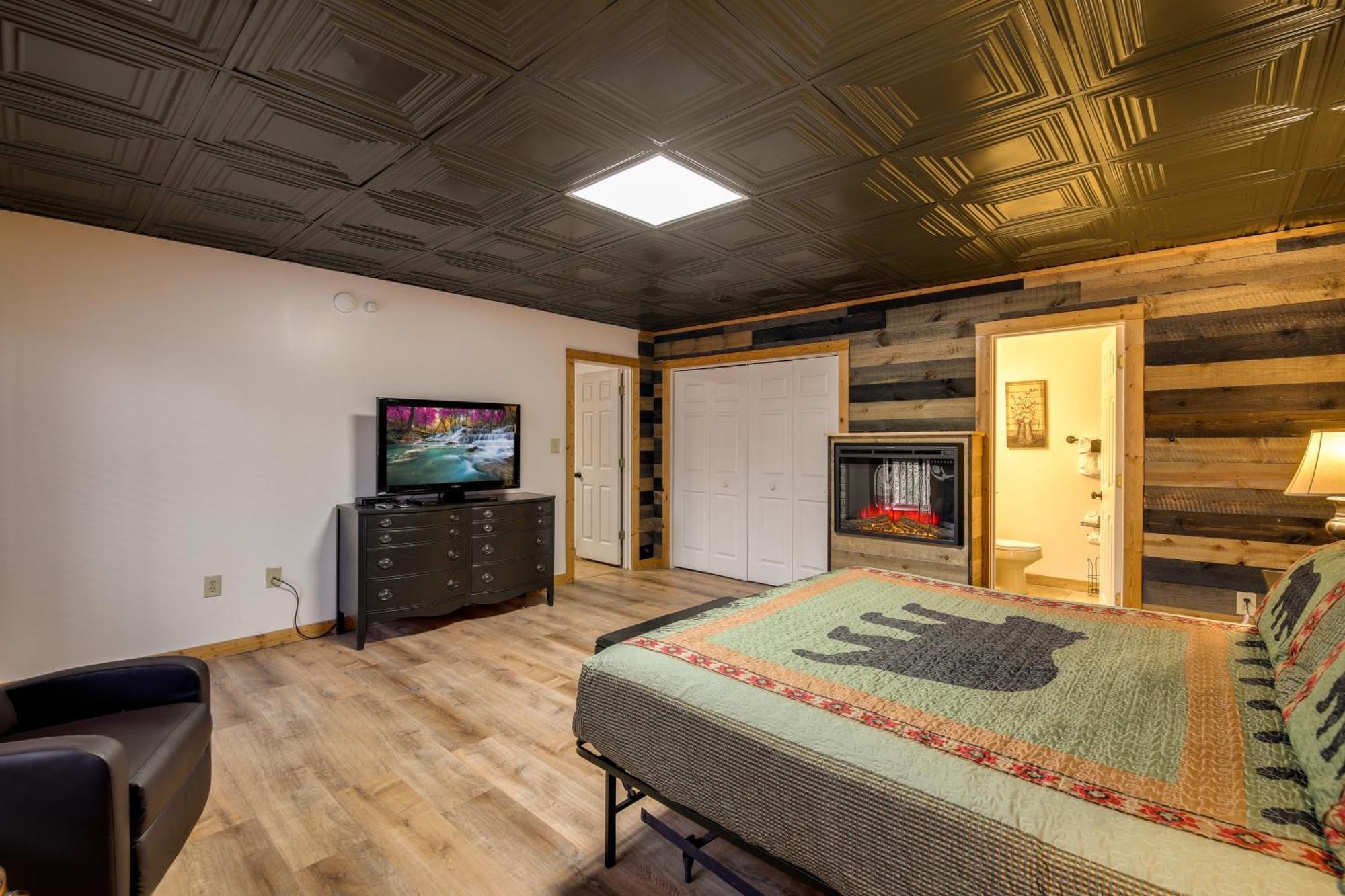 Pet-Friendly Gatlinburg Retreat With Hot Tub! Villa Buitenkant foto
