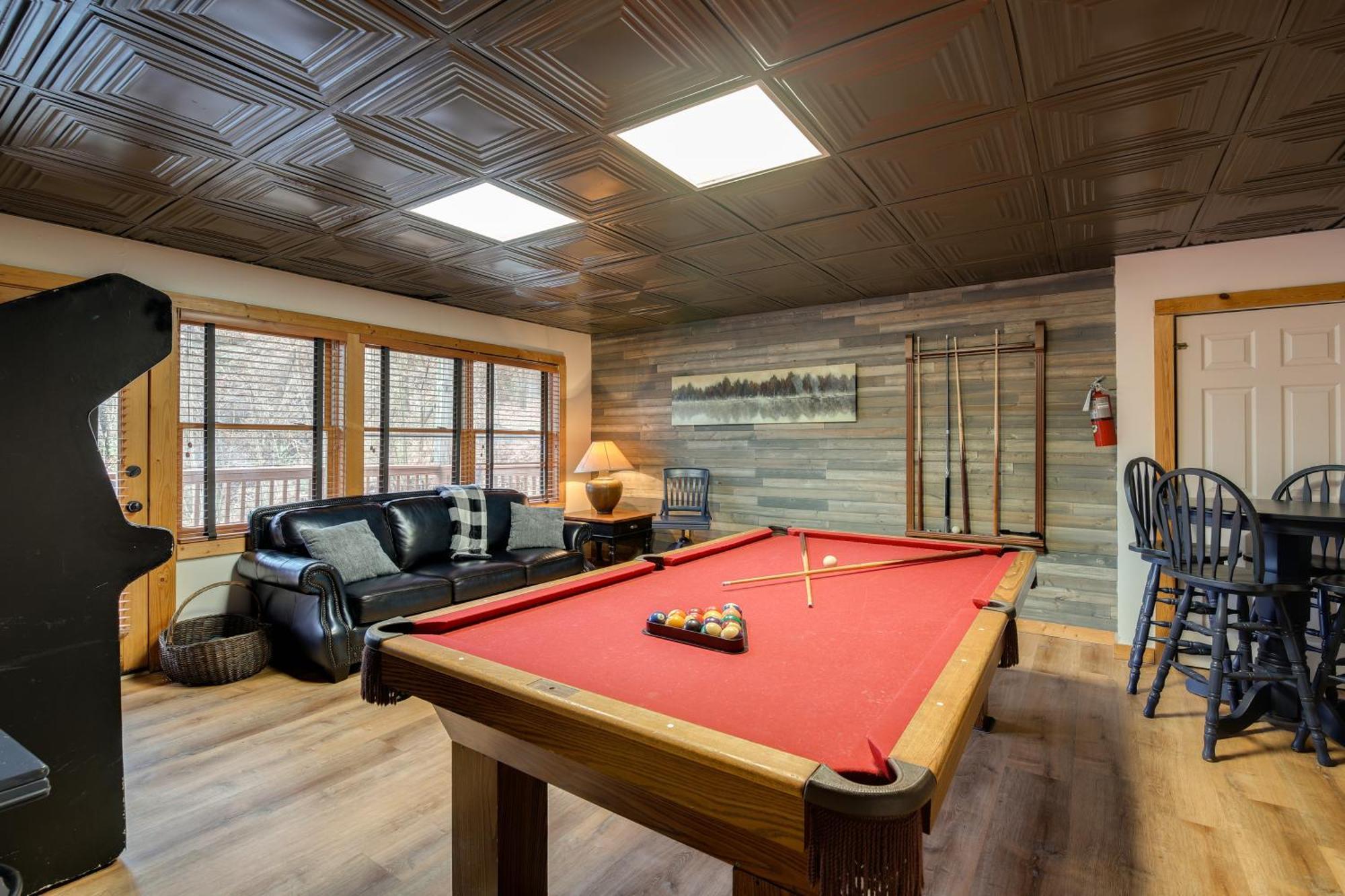 Pet-Friendly Gatlinburg Retreat With Hot Tub! Villa Buitenkant foto