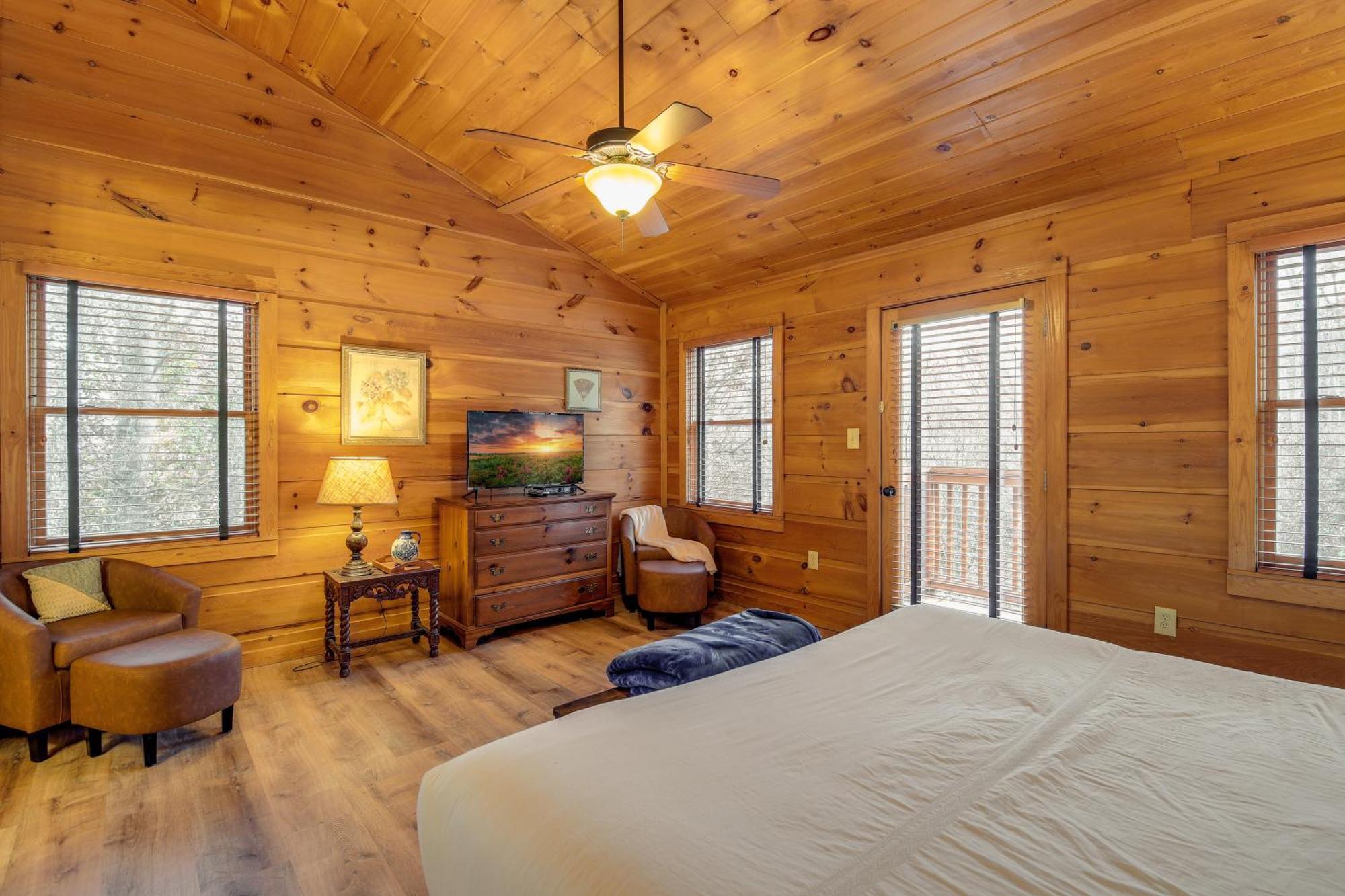 Pet-Friendly Gatlinburg Retreat With Hot Tub! Villa Buitenkant foto