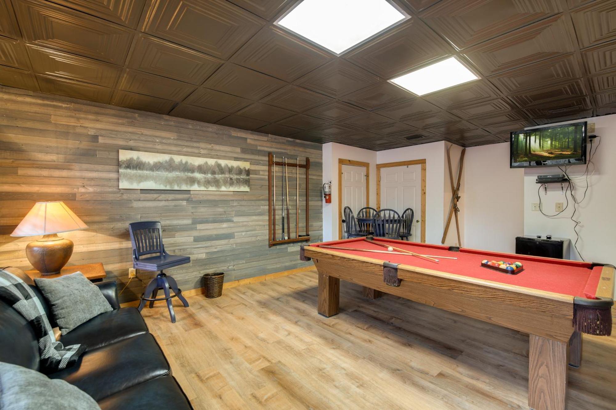 Pet-Friendly Gatlinburg Retreat With Hot Tub! Villa Buitenkant foto