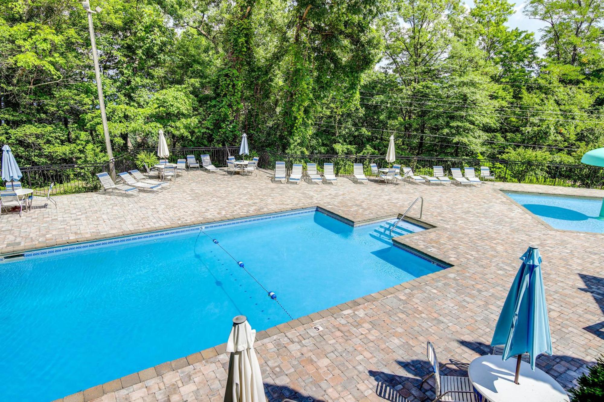 Pet-Friendly Gatlinburg Retreat With Hot Tub! Villa Buitenkant foto